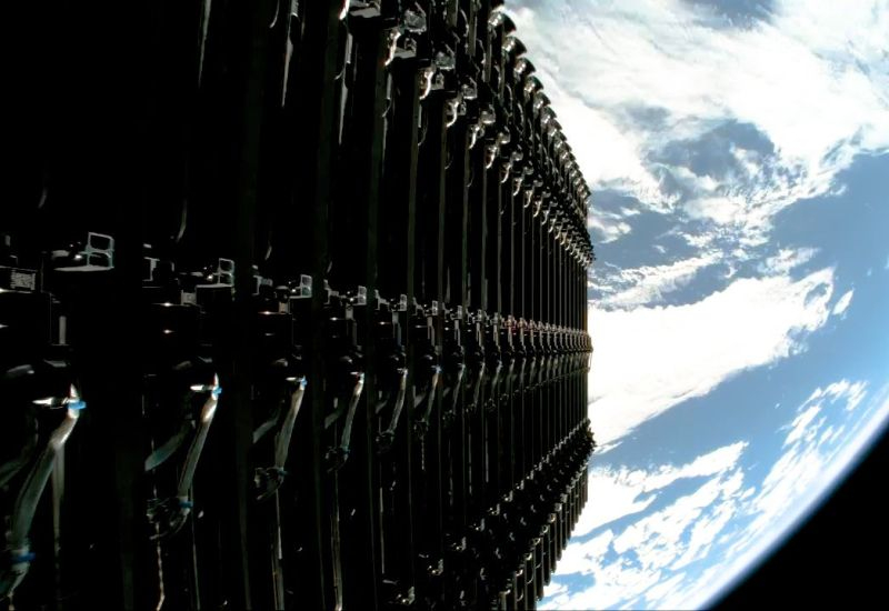 SpaceX a Blue Origin se hádali kvůli cloudovým datovým centrům, vznesly si navzájem stížnosti u FCC