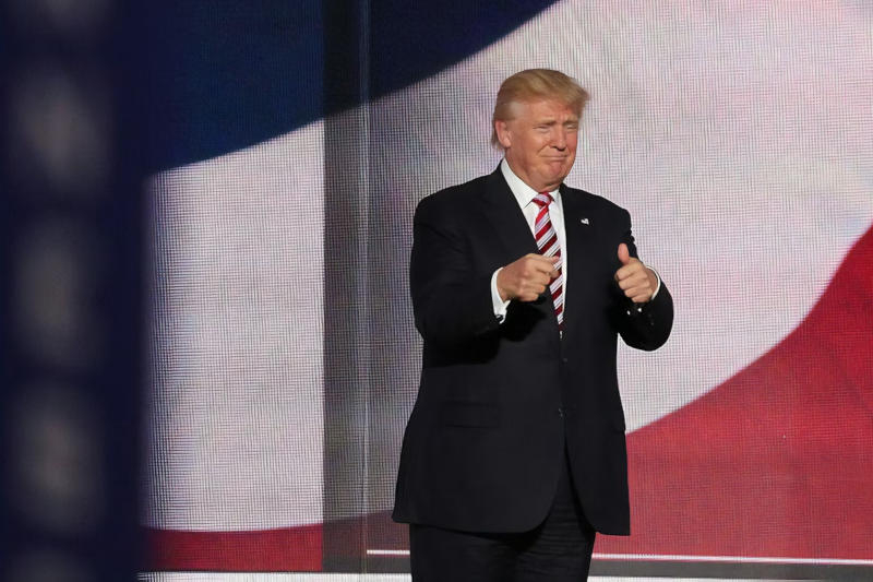 Trump omylem investoval milion dolarů do sítí sushi restaurací místo do společnosti vyrábějící zařízení pro umělou inteligenci