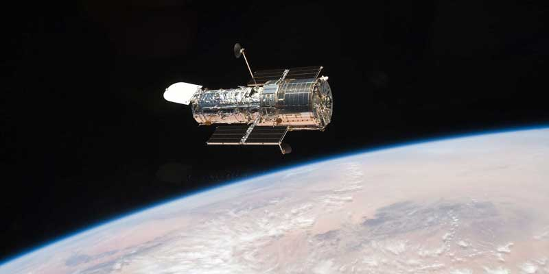 Vystřelování teleskopu NASA „Roman“ neodstaví práci „Hubblea“ – bude podporován a dokonce rozšířen.