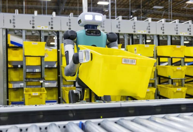 Toyota přilákala rodinu humanoidních robotů Agility Digit pro výrobu RAV4