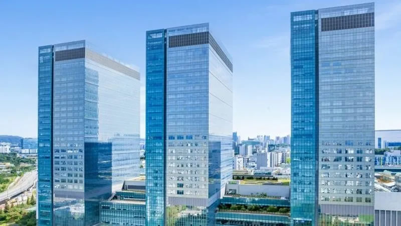 Samsung zahájí masové dodávky paměti HBM4 v únoru a předběhne konkurenty