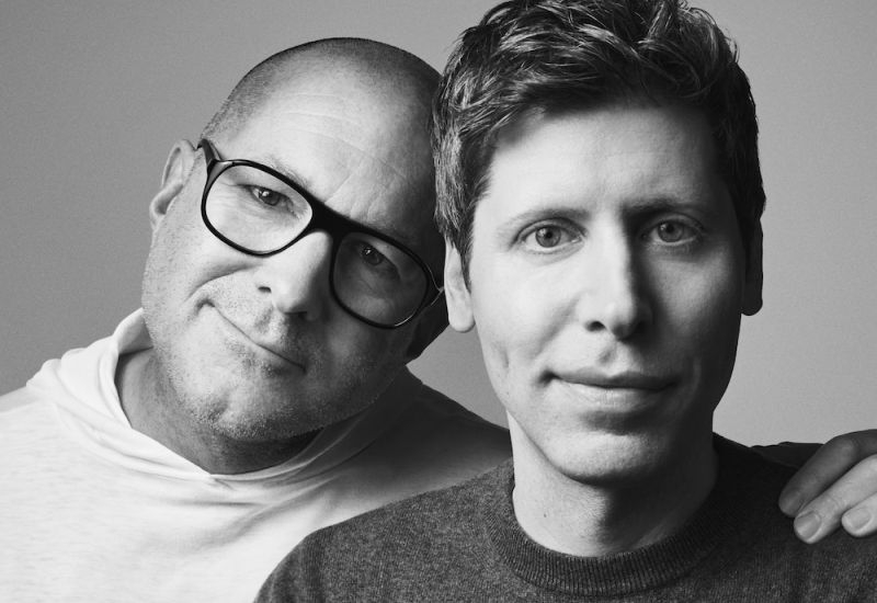 Projekt AI‑gadgetu Johnny Iva od OpenAI ztratil značku io kvůli soudnímu zákazu