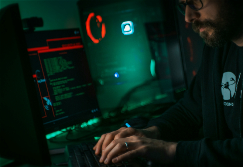 Cisco zjistila důvody, proč by i zdánlivě dokonalé zprávy AI o kyberincidentech neměly být považovány za pravdu