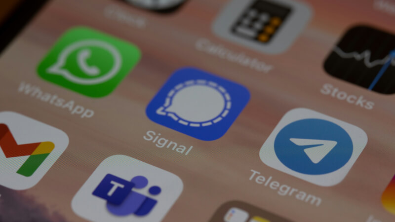 FBI získalo schopnost dešifrovat vzdálené zprávy v Signal