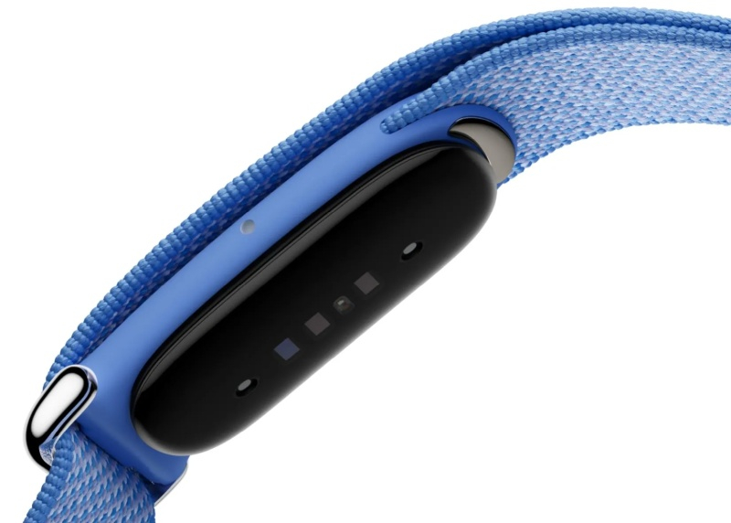 Google představila Fitbit Air – lehký fitness tracker bez displeje, za cenu 99 USD a s nepřetržitým monitorováním aktivity uživatele.