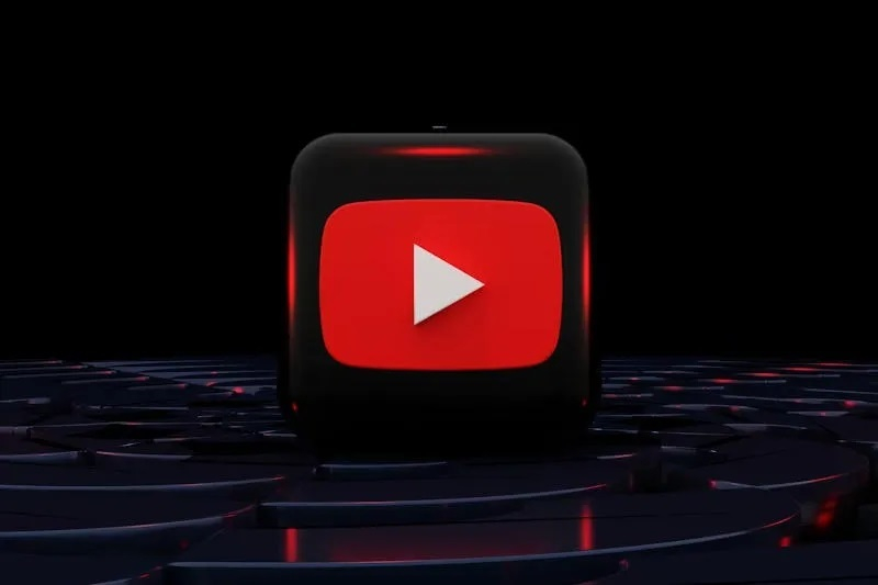 YouTube‑webový přehrávač začal zasekávat a spotřebovávat gigabajty RAM.