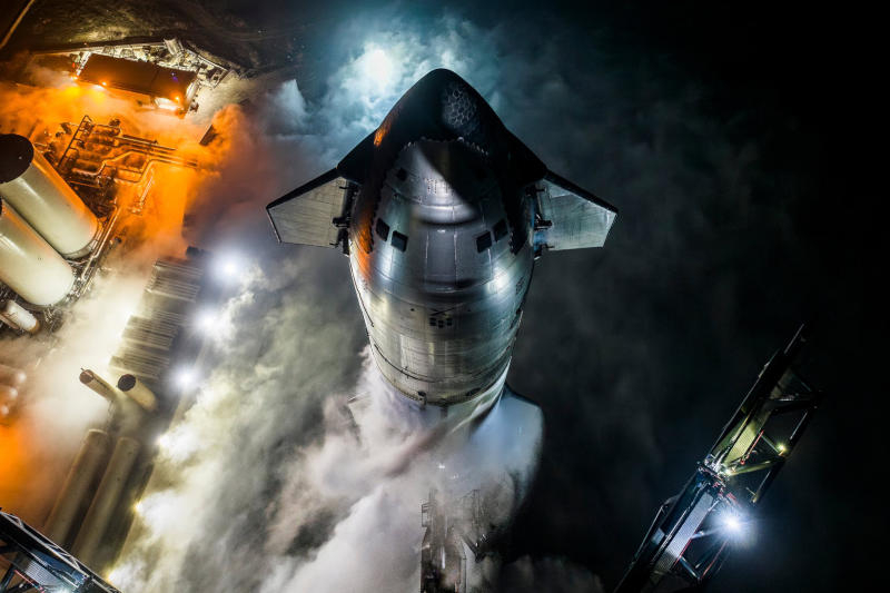 NASA a SpaceX diskutovali o nutnosti ručního ovládání během lunární přistávací mise