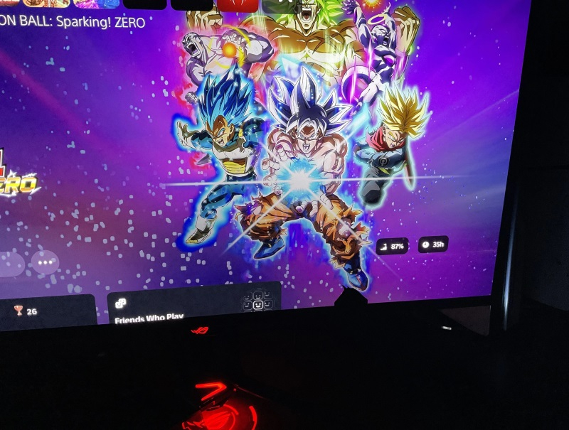 Asus snížila náklady na balení a nyní se OLED monitory za cenu 1299 $ dodávají s prasklinami.