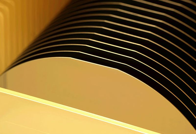 Samsung a SK Hynix slibují zvýšit výdaje na výrobu paměti, ale to v krátkodobém horizontu problém nedostatečné kapacity nevyřeší.