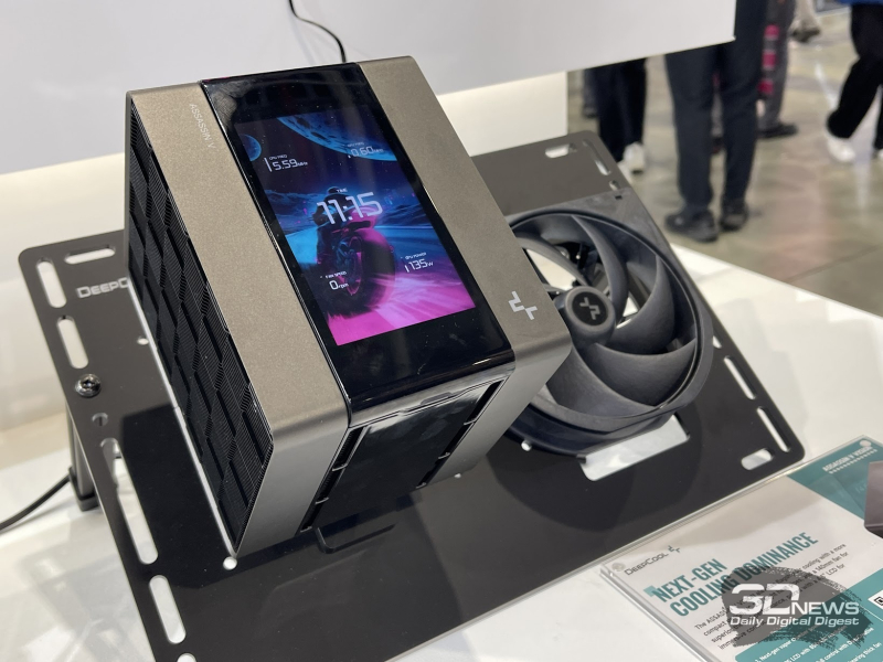 DeepCool představuje na Computex 2026: bezdrátové ventilátory, chladiče se zabudovanými displeji a napájecí zdroje o výkonu až 3200 W