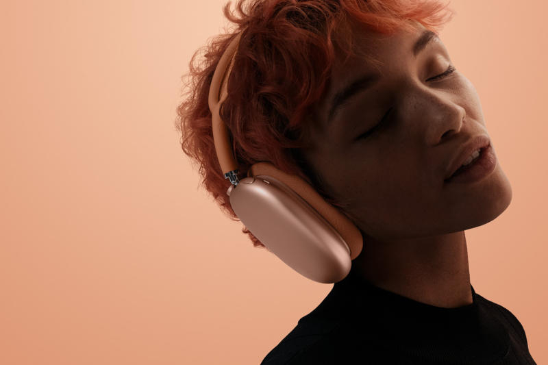 Appleový designér sdílel podrobnosti vývoje AirPods Max