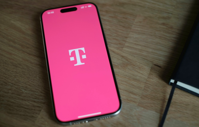 T-Mobile zavede AI překlad hovorů v reálném čase na více než 50 jazyků bez nutnosti externích aplikací.